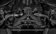 Carica l'immagine nel visualizzatore di Gallery, Eventuri BMW F90 M5/M8 Carbon Turbo Inlet