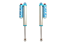 Carica l'immagine nel visualizzatore di Gallery, King Shocks 04-08 Ford F150 4WD Rear 2.5 Dia Piggyback Reservoir Shock w/Adjuster (Pair)