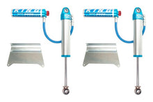 Carica l'immagine nel visualizzatore di Gallery, King Shocks 11-15 Toyota Hilux Rear 2.5 Dia Remote Reservoir Shock w/Adjuster (Pair)