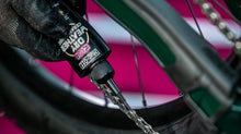 Laden Sie das Bild in den Galerie-Viewer, Muc-Off eBike Dry Chain Lube img bike
