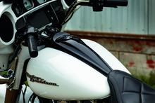 Laden Sie das Bild in den Galerie-Viewer, User 1