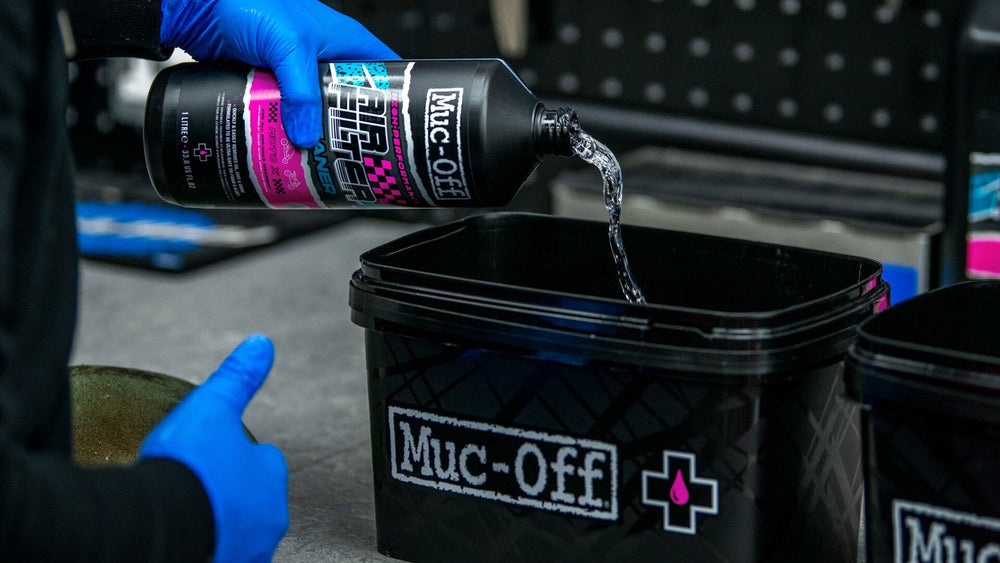 Muc-Off Foam Air Filter Cleaner img bucket