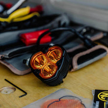 Laden Sie das Bild in den Galerie-Viewer, Photo - lifestyle view