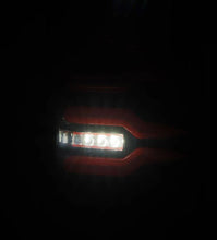 Laden Sie das Bild in den Galerie-Viewer, User 3