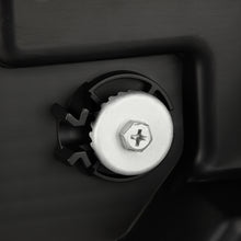 Laden Sie das Bild in den Galerie-Viewer, User 1