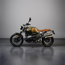 Carica l'immagine nel visualizzatore di Gallery, Vandemon Titanium Exhaust System with Polished Headers Cat Delete For 2014-23 BMW R NINET 2