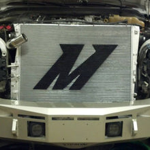 Laden Sie das Bild in den Galerie-Viewer, Mishimoto Radiator and Upper Support Bar for 2008-10 Ford F-250/ F-350/ F-450/ F-550 6.4L Powerstroke(Essential Protection Bundle) - Black