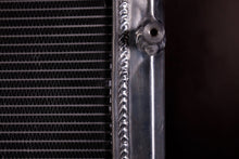 Carica l'immagine nel visualizzatore di Gallery, User 8