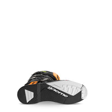 Laden Sie das Bild in den Galerie-Viewer, User 1