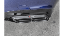 Carica l&#39;immagine nel visualizzatore di Gallery, Akrapovic Evolution Tail Pipe Set (Matte Carbon) for 2017-21 Mercedes Benz E63/ Estate (W213/ S213)
