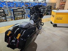 गैलरी व्यूवर में इमेज लोड करें, User 1