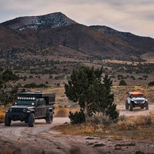 Laden Sie das Bild in den Galerie-Viewer, Photo - lifestyle view