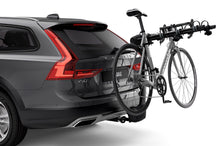 Load image into Gallery viewer, Thule Apex XT Hanging Hitch Bike Rack w/Hitch Switch Tilt-Down (Black) img 4