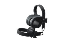 Load image into Gallery viewer, Thule Apex XT Hanging Hitch Bike Rack w/Hitch Switch Tilt-Down (Black) img 8