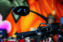 Cargar imagen en el visor de la galería, User 1