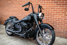 Laden Sie das Bild in den Galerie-Viewer, User 1