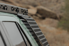 Laden Sie das Bild in den Galerie-Viewer, Photo - Close Up