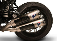 Carica l&#39;immagine nel visualizzatore di Gallery, Termignoni Conical Dual Mufflers Stainless Slip-On 2016-20 BMW R Nine T Low Mount image 2