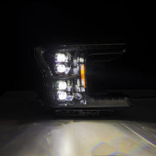 Laden Sie das Bild in den Galerie-Viewer, User 5