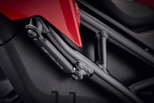 Laden Sie das Bild in den Galerie-Viewer, Evotech Performance Footrest Blanking Plates for BMW S1000RR / Suzuki GSX-R1000 image 2