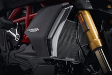 Cargar imagen en el visor de la galería, Evotech Performance Radiator Guard for Ducati Monster / Supersport / Diavel  1260 image 1