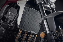 गैलरी व्यूवर में इमेज लोड करें, Evotech Performance Radiator Guard Protection for 2018-20 Honda CB1000R image 5