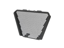 गैलरी व्यूवर में इमेज लोड करें, Evotech Performance Oil Cooler Guard for Aprilia Tuono V4 / RSV4 image 2