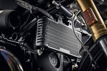 Cargar imagen en el visor de la galería, Evotech Performance Oil Cooler Guard for BMW R Nine T image 4