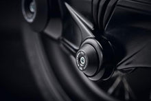 Cargar imagen en el visor de la galería, Evotech Performance Swingarm Protection for BMW R Nine T / R1200 / R1250
