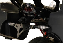 Laden Sie das Bild in den Galerie-Viewer, Evotech Performance Tail tidy for BMW R 1200 R/RS and R 1250 R/RS image 5
