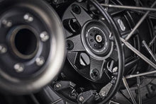 Cargar imagen en el visor de la galería, Evotech Performance Rear Spindle Bobbins for BMW R Nine T