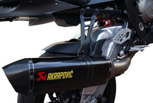 Laden Sie das Bild in den Galerie-Viewer, Evotech Performance Exhaust Hanger and Footrest Blanking Plates for BMW S1000RR / Suzuki GSX750 image 4