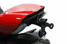 Laden Sie das Bild in den Galerie-Viewer, Evotech Performance Dynamic Tail Tidy for 2011-18 Ducati Diavel image 5