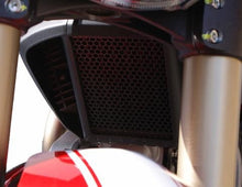 Laden Sie das Bild in den Galerie-Viewer, Evotech Performance Oil Cooler Guard for Ducati Monster image 3