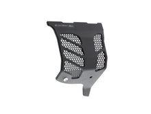 Laden Sie das Bild in den Galerie-Viewer, Evotech Performance Engine Guard Protection for Ducati Monster 1200 / S / R image 3
