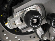 Laden Sie das Bild in den Galerie-Viewer, Evotech Performance Rear Spindle Bobbins for Ducati Monster 821 image 3