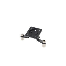 Laden Sie das Bild in den Galerie-Viewer, Evotech Performance Garmin Compatible Handlebar Clamp Sat Nav Mount for 2021+ Aprilia Tuono 660 image 1