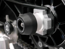Cargar imagen en el visor de la galería, Evotech Performance Rear Spindle Bobbins for 2018-2024 Husqvarna Svartpilen 701 / Vitpilen 701