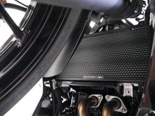 गैलरी व्यूवर में इमेज लोड करें, Evotech Performance Radiator Guard for Kawasaki Ninja 400 / Z400