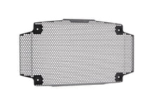 गैलरी व्यूवर में इमेज लोड करें, Evotech Performance Radiator Guard for 2022-2024 Kawasaki Z650RS image 2