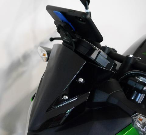 Evotech Performance Quad Lock Compatible Handlebar Clamp Sat Nav Mount for 2019-2024 Kawasaki Z400