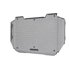 Laden Sie das Bild in den Galerie-Viewer, Evotech Performance Radiator Guard for 2021-2024 Kawasaki Z900RS / Z900RS Performance image 1
