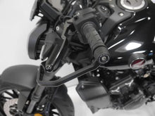 गैलरी व्यूवर में इमेज लोड करें, Evotech Performance Brake &amp; Clutch Lever Protection for 2011+ Honda CB1000R