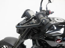 गैलरी व्यूवर में इमेज लोड करें, Evotech Performance Brake &amp; Clutch Lever Protection for 2011+ Honda CB1000R