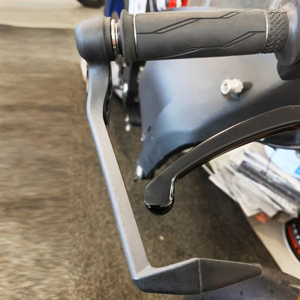 GB Racing Universal Brake Lever Guard for 2020+ Ducati Streetfighter V4 / Triumph Daytona 675