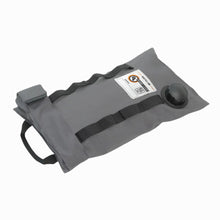 गैलरी व्यूवर में इमेज लोड करें, Giant Loop Armadillo Liquid Reservoir Bag img1