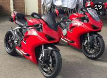 गैलरी व्यूवर में इमेज लोड करें, Vandemon Full Titanium Low Mount Exhaust System For 2020-24 Ducati V2 Panigale &amp; Streetfighter 3