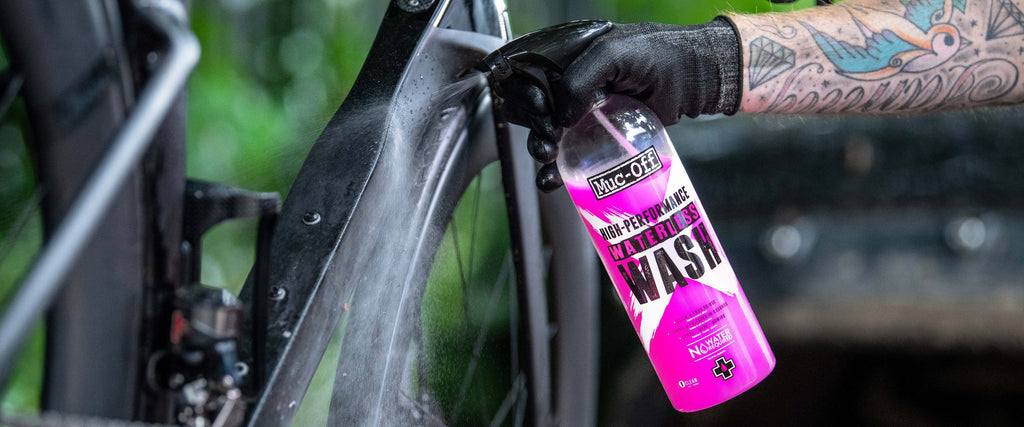 Muc-Off High Performance Waterless Wash img spray