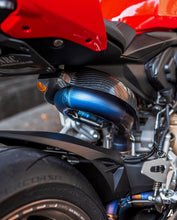 गैलरी व्यूवर में इमेज लोड करें, Vandemon Full Titanium Low Mount Exhaust System For 2020-24 Ducati V2 Panigale &amp; Streetfighter 7