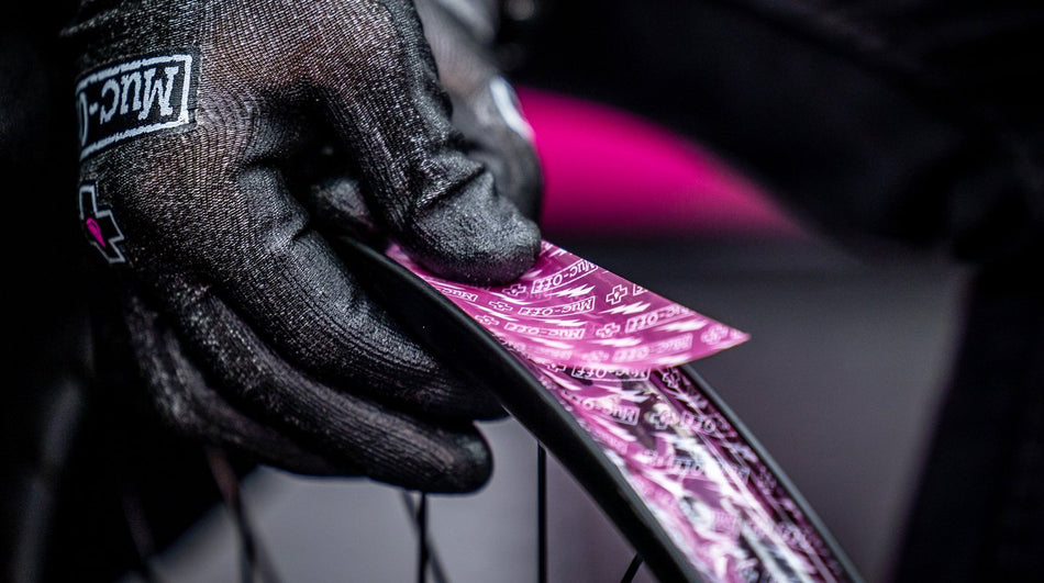 Muc-Off Tubeless Rim Tape img install